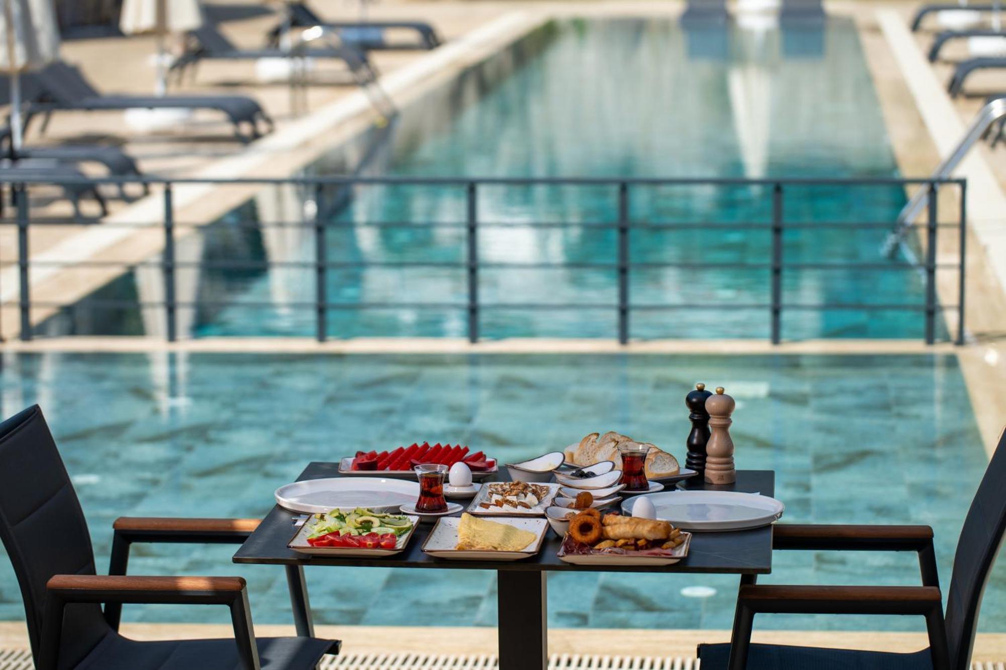 Rota Kilidonia Karaoez Suites&Villas Exterior photo