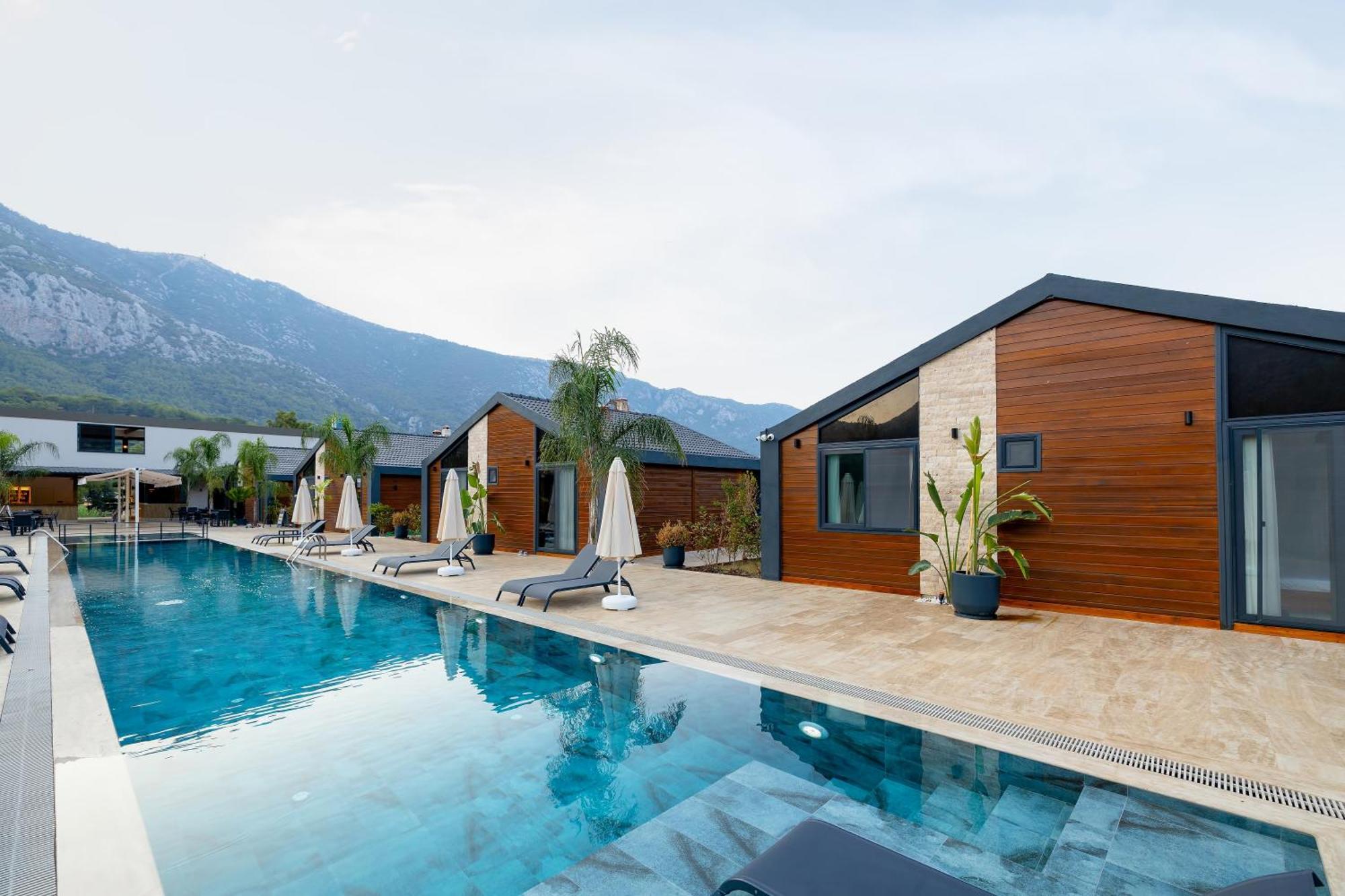 Rota Kilidonia Karaoez Suites&Villas Exterior photo